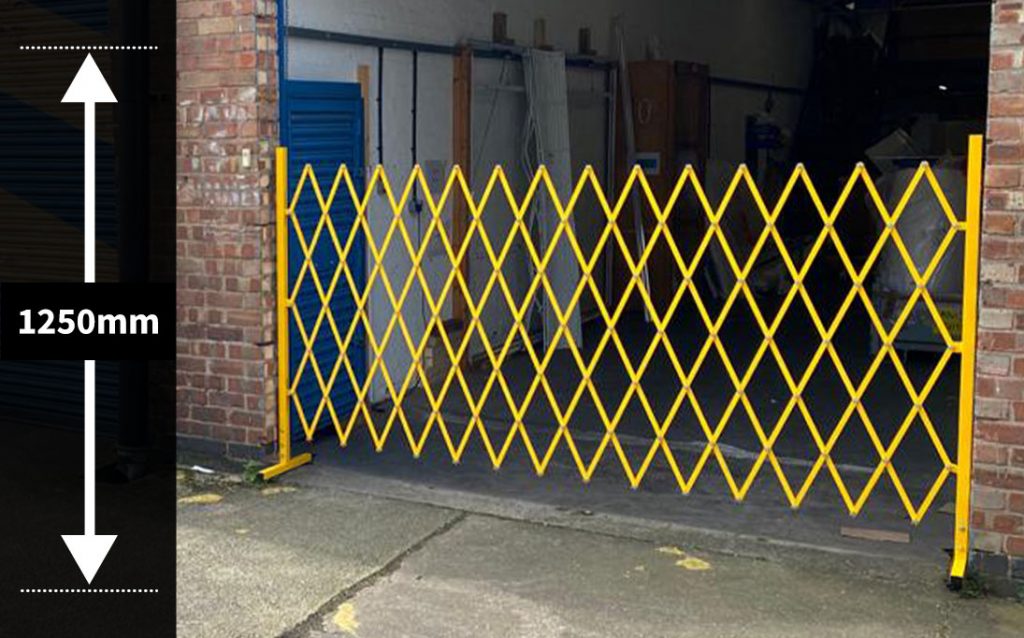 Tall Heavy Duty Freestanding Safety Barrier (1250 x 3500mm) Expanding