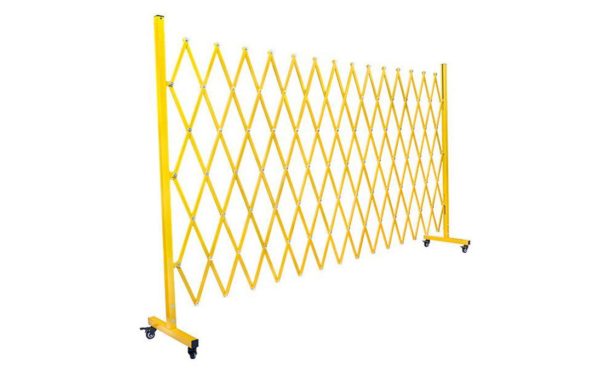 Tall heavy duty freestanding barriers 4