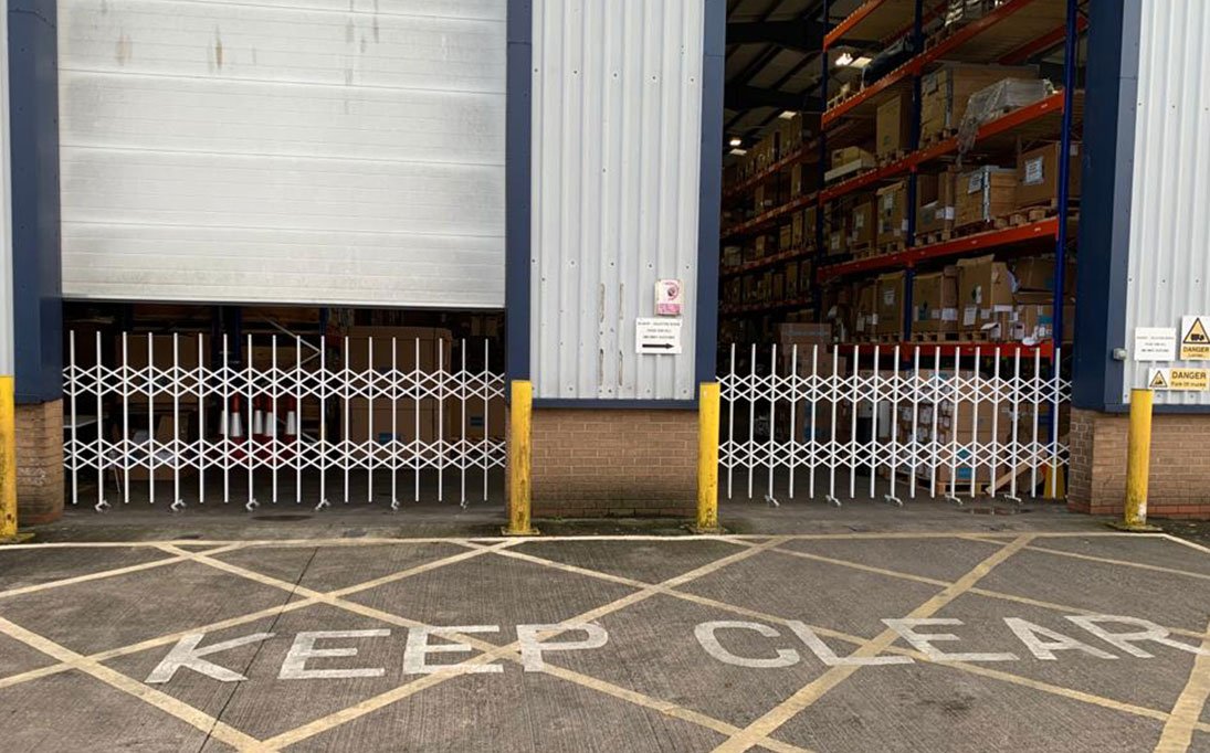 Wheeled Safety Barriers And Free Standing Safety Barriers Priced Direct From Factory Expanding